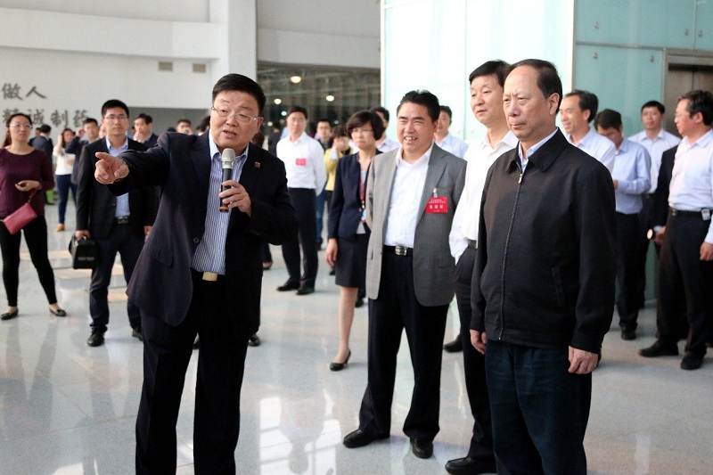 聚焦智能制造 助推产业升级——全省沿海工作会议与会领导莅临AG亚娱平台调研